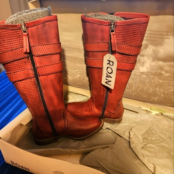 Roan Boots - Picture 2 of 3